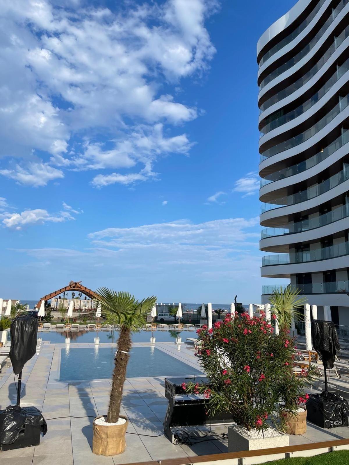 Del Mar Vista Apartment Mamaia Exterior photo