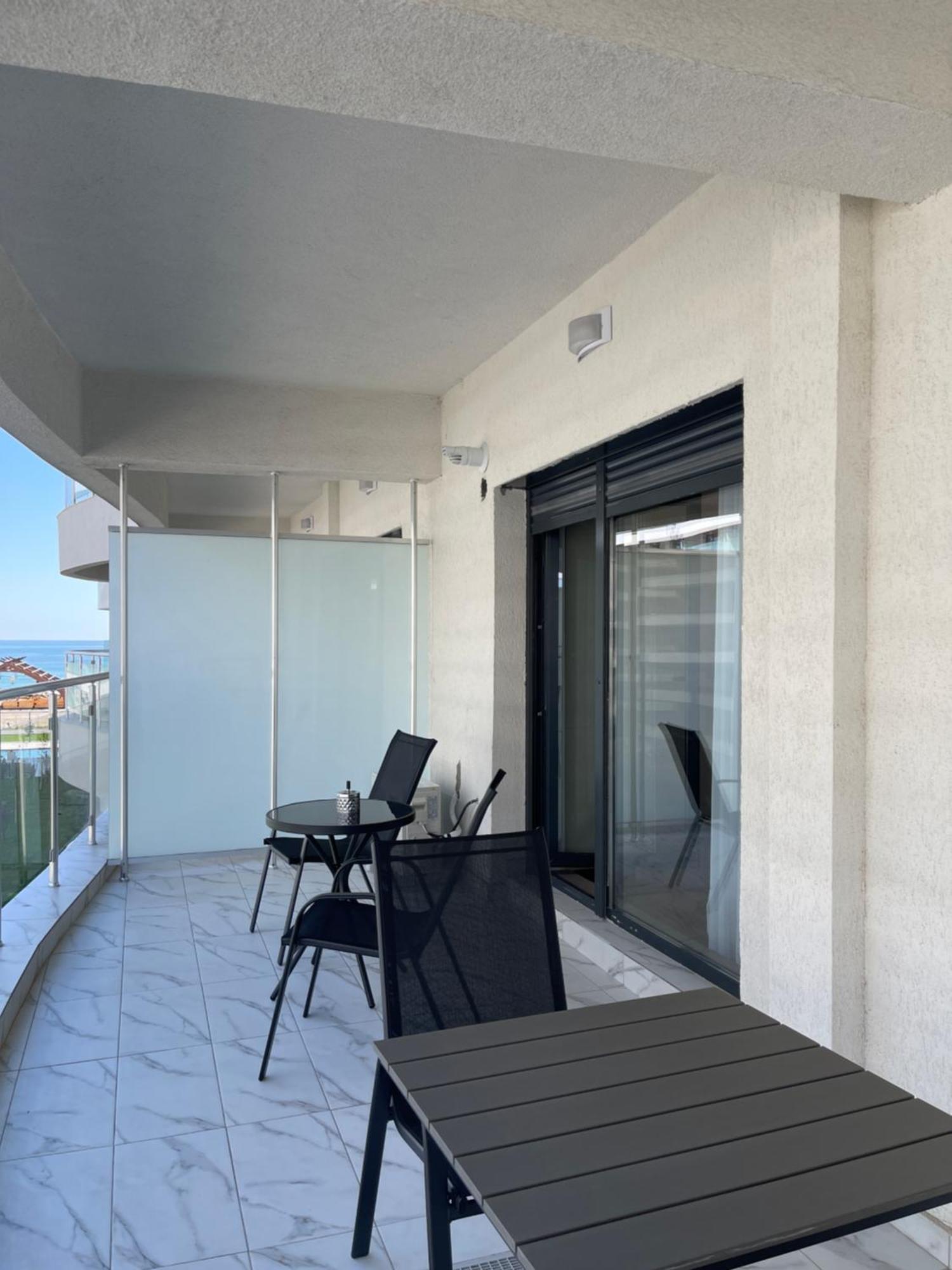 Del Mar Vista Apartment Mamaia Exterior photo